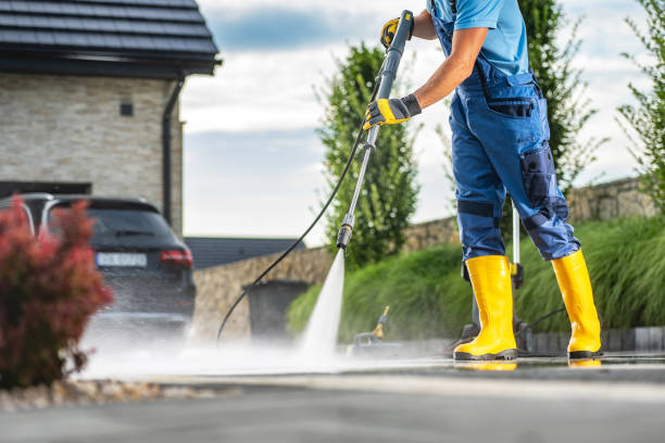 Pressure Washing Services for Businesses in Pinewood, FL